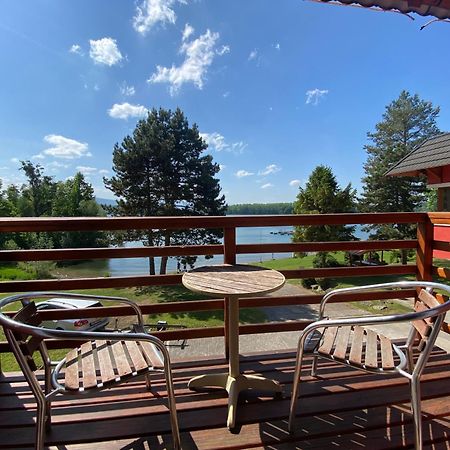 Apartman Majak U Zermanicke Prehrady Pitrov Bagian luar foto